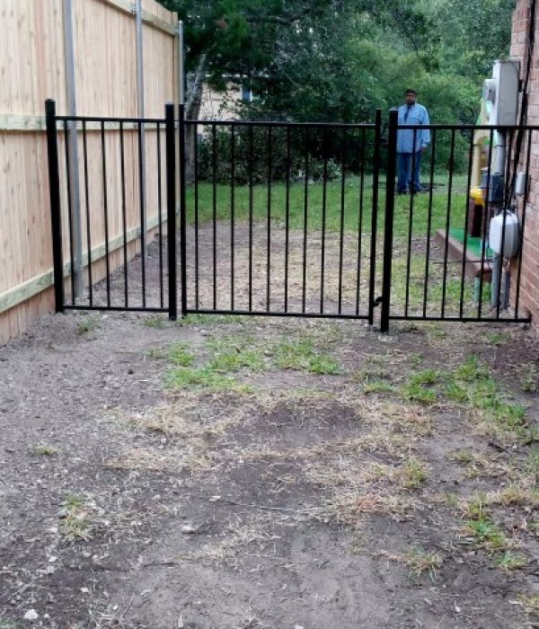 AustinFenceCompany-metal gate 2